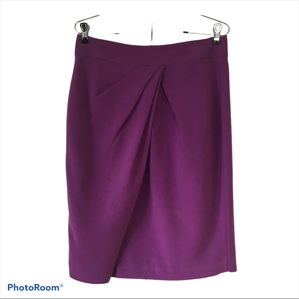 3/50 Banana Republic Pleated Pencil Skirt Size-6 Color-Purple NWOT
